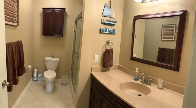 Building Photo - 501 Port Laz Ln