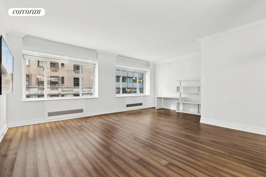 Building Photo - 475 Park Ave