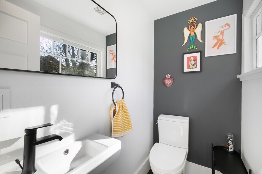 Building Photo - 4215 S Lucile St