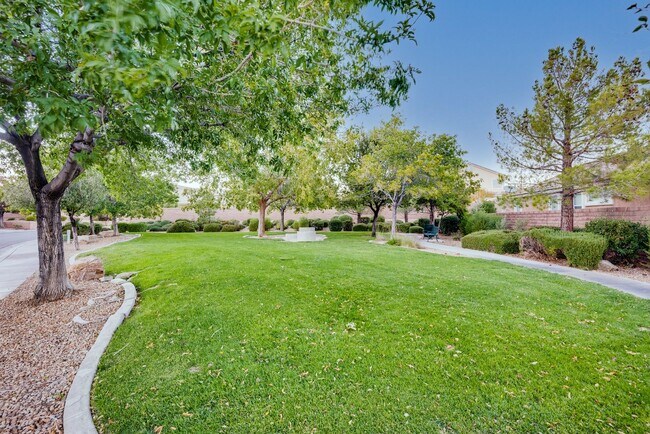 Building Photo - FULLY FURNISHED! Exudes sophistication with designer touches throughout