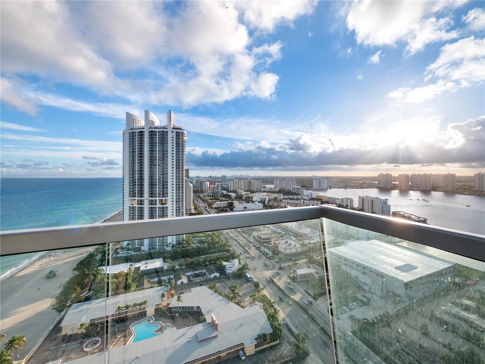 Building Photo - 18501 Collins Ave