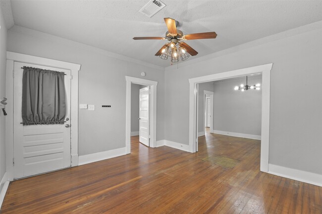 Building Photo - 3912 Bering St