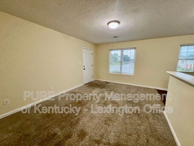 Building Photo - 291 Grinder Ct