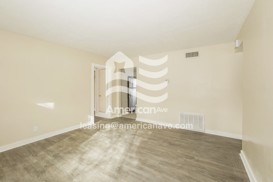 Building Photo - 321 Rexford St