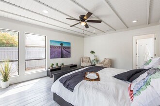 Building Photo - Home Sweet Haven in McAllen
