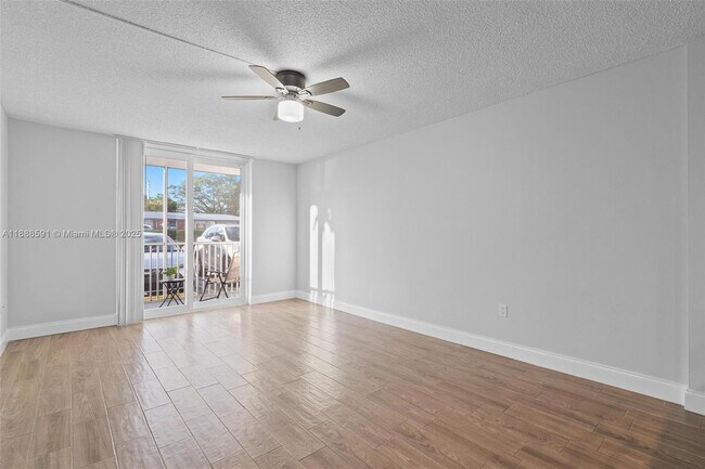 Building Photo - 16851 NE 23rd Ave