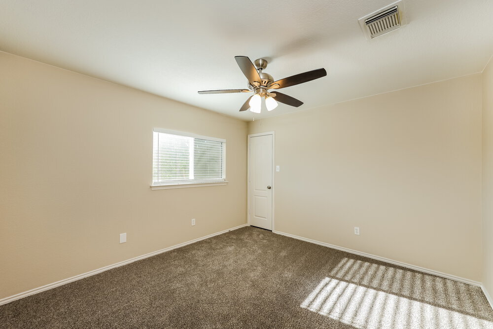 Building Photo - 1239 Butler Dr
