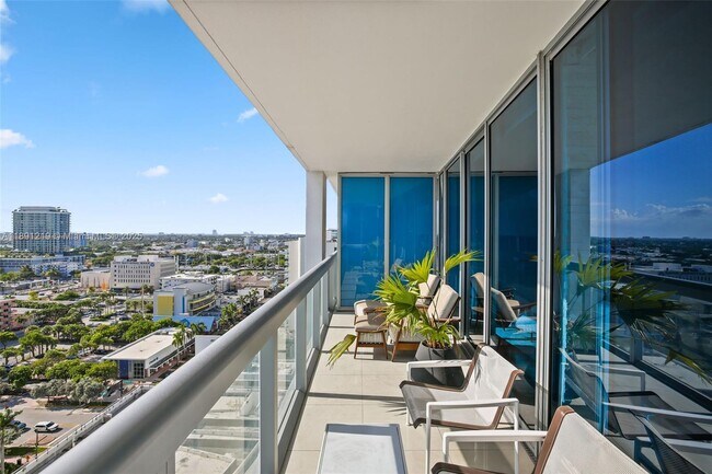 Building Photo - 6899 Collins Ave