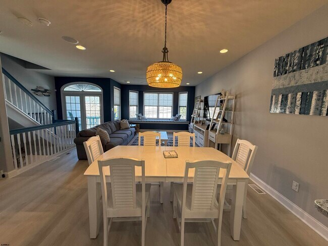 Building Photo - 32 S Coolidge Ave