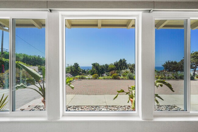 Bonus room views - 31259 Bailard Rd