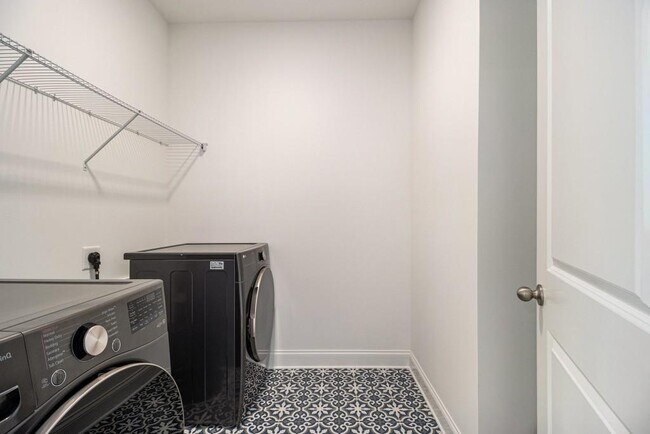 Building Photo - 4039 Tallow Pl