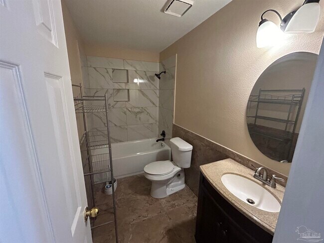 Building Photo - 1454 Little Creek Dr