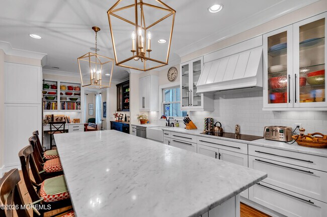 Building Photo - 513 Morris Ave