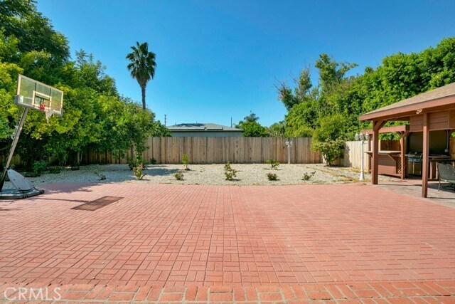 Building Photo - 5719 Beckford Ave