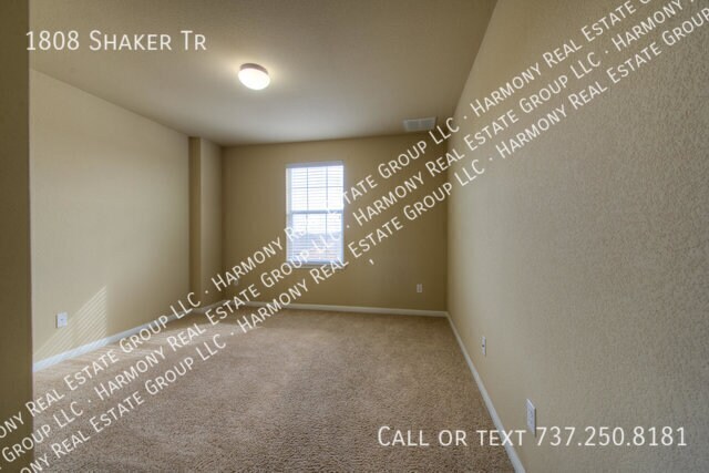 Building Photo - 1808 Shaker Trail