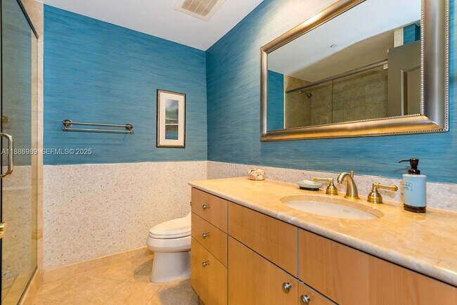 Building Photo - 3501 N Ocean Dr