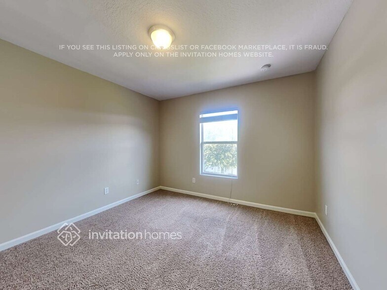 Building Photo - 15827 Canoe Creek Dr