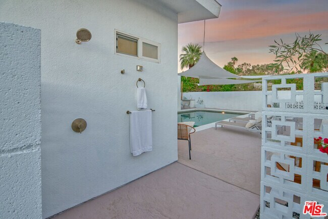 Building Photo - 36422 Sandsal Cir