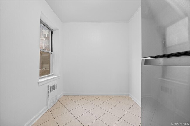 Building Photo - 255 Bronx River Rd