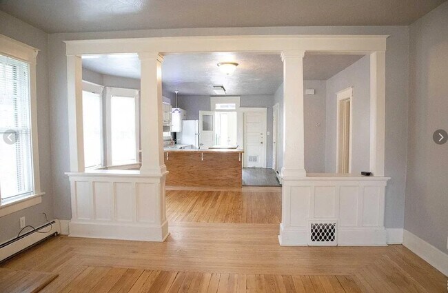 Building Photo - 2021 8th Ave