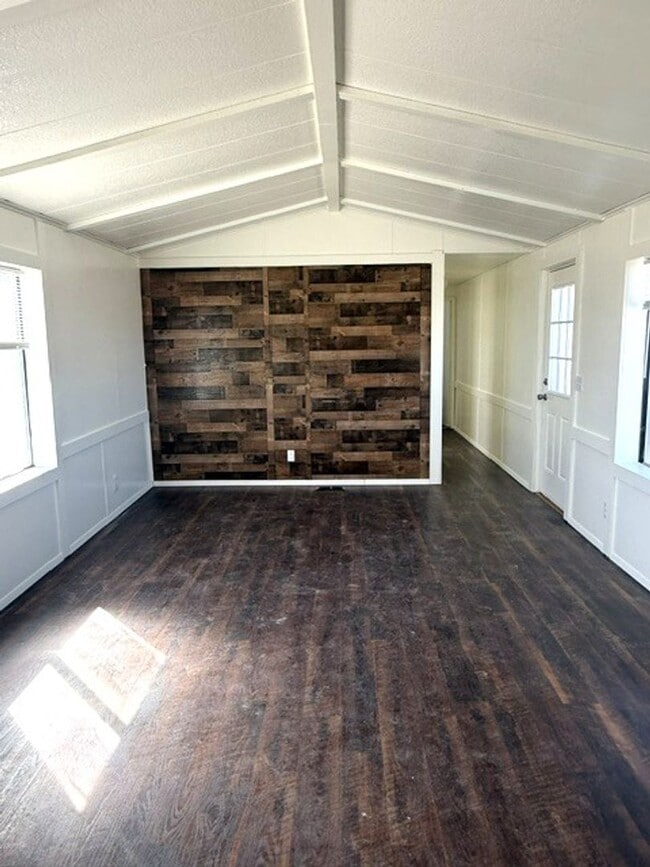 Building Photo - 3 bedroom single wide in Rydon