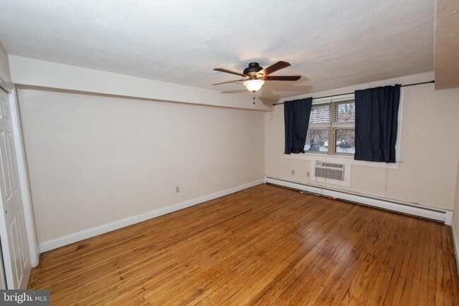 Building Photo - 231 Sharpless St