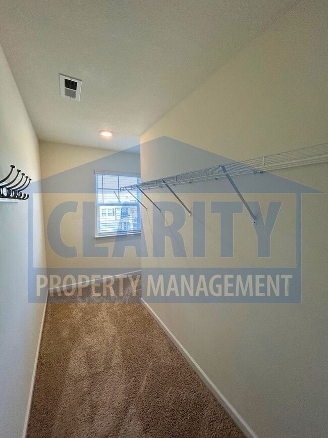 Building Photo - Beautiful 3 bedroom home in new North Cleveland neighborhood!