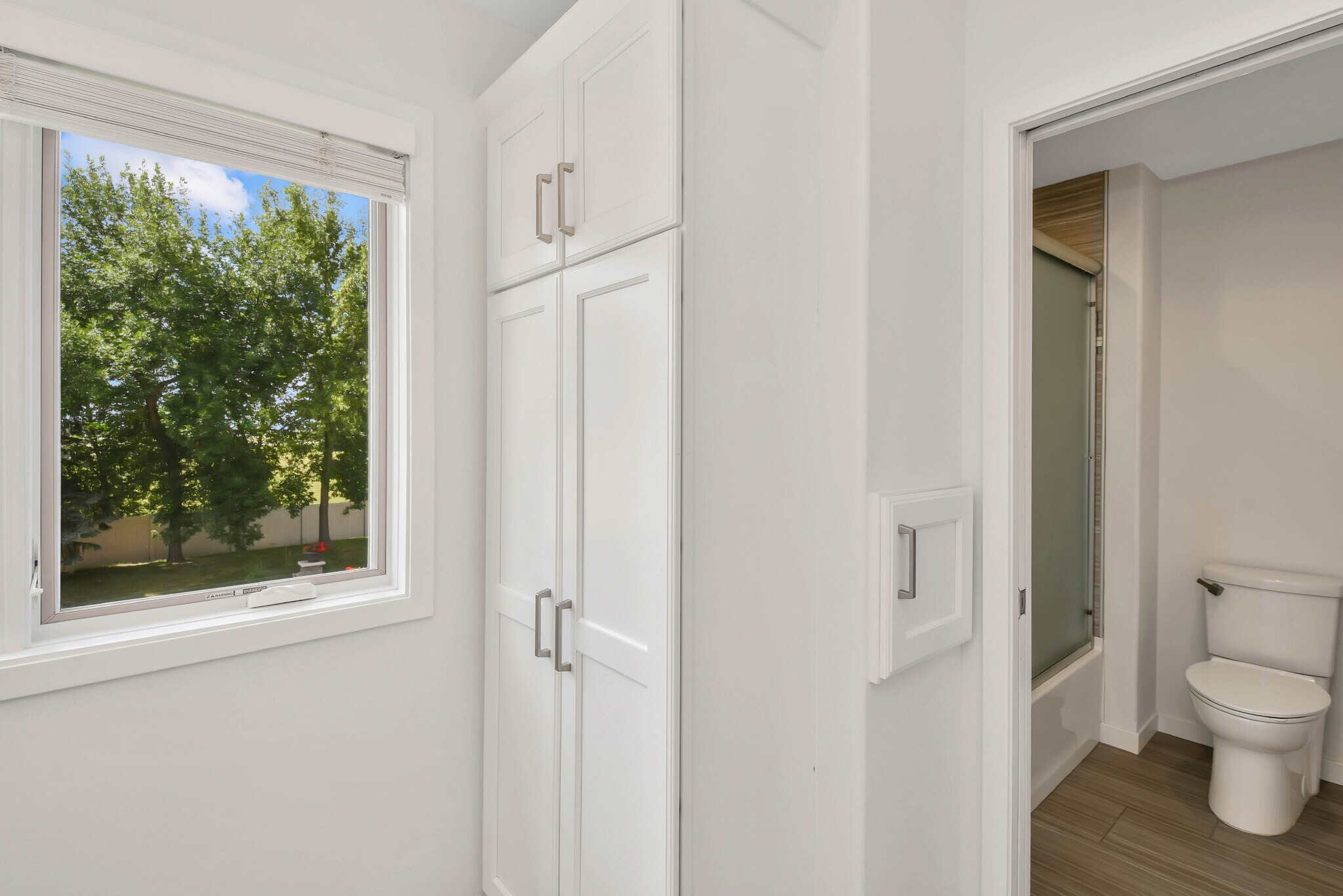 Building Photo - 154 W Beaton Dr