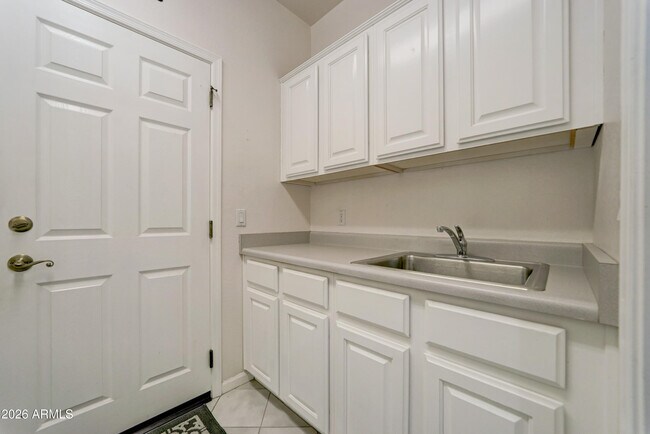 Building Photo - 14137 W Green Hollow Terrace