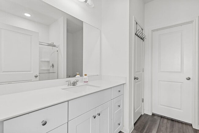 Building Photo - 1003 Sika Cv