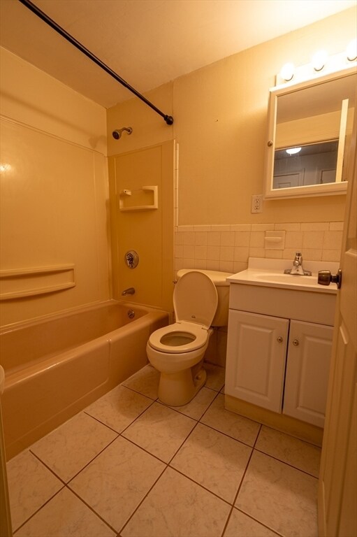 Building Photo - 234 Low St