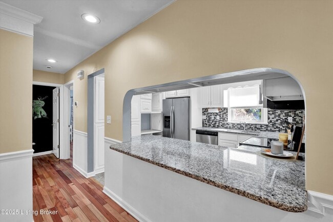 Building Photo - 7405 Ridan Way