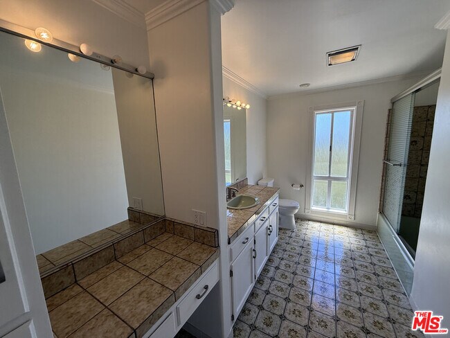 Building Photo - 4613 Reforma Rd