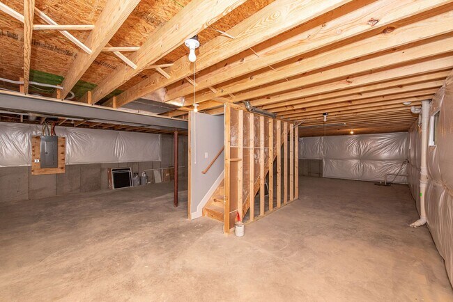 Building Photo - College Hill- New Construction! Stunning 3...