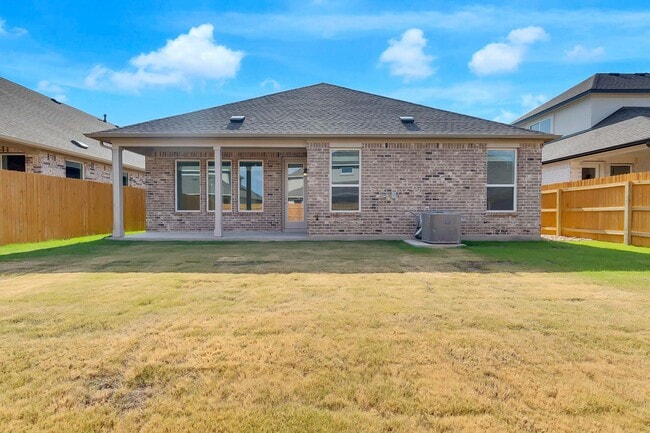 Building Photo - 408 Tinto St