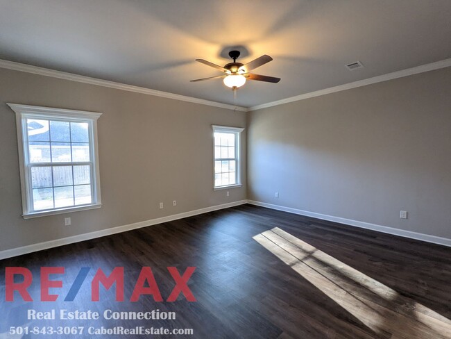 Building Photo - New Construction!