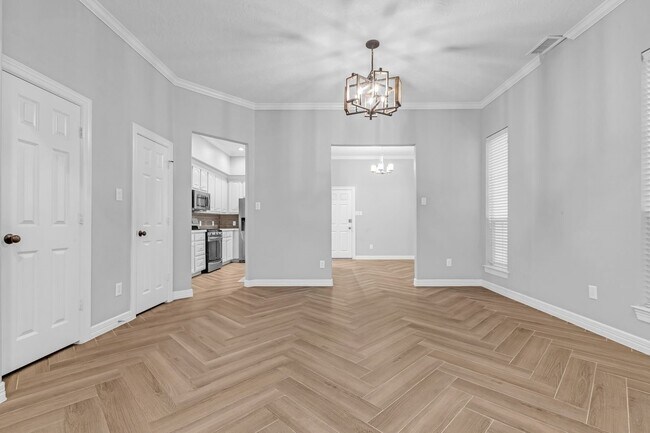 Building Photo - 13527 Brookbluff Ln