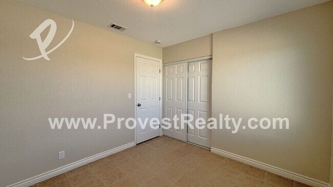 Building Photo - 14313 Osage Rd