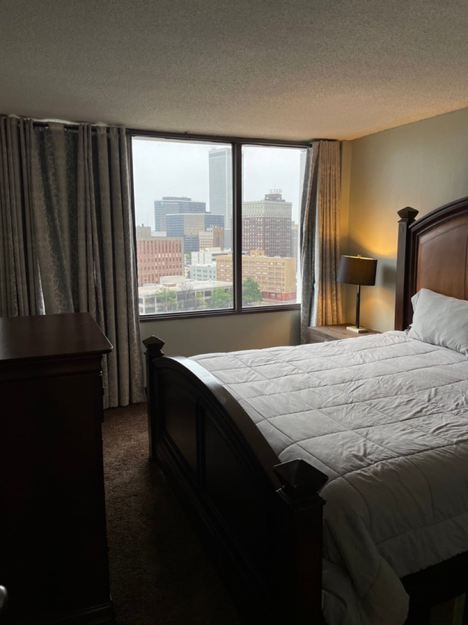 Building Photo - 450 W 7th St