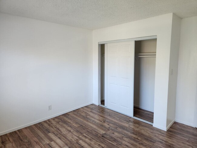 Building Photo - 225 Harding Blvd