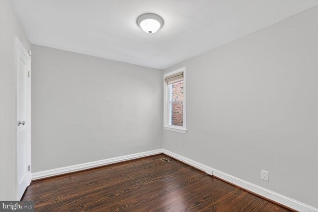 Building Photo - 124 Baggett Pl