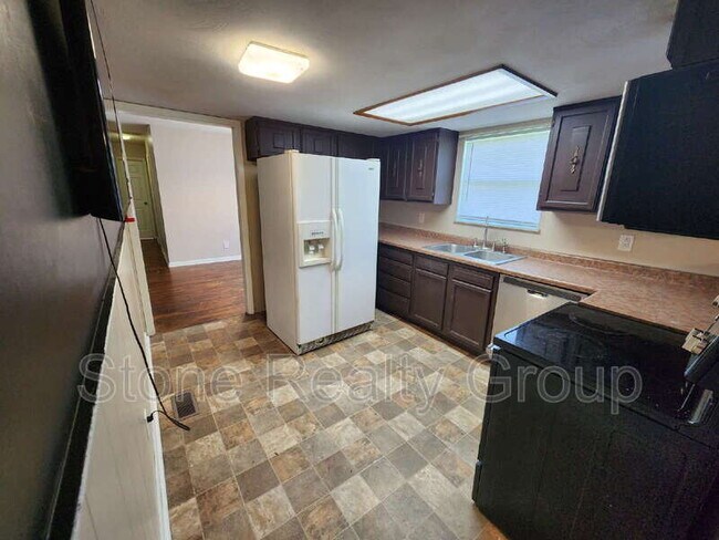 Building Photo - 2401 E Harlan Dr
