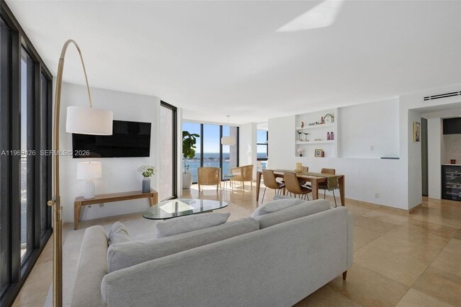 Building Photo - 1915 Brickell Ave