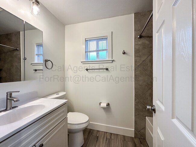 Building Photo - 2229 88th Ave