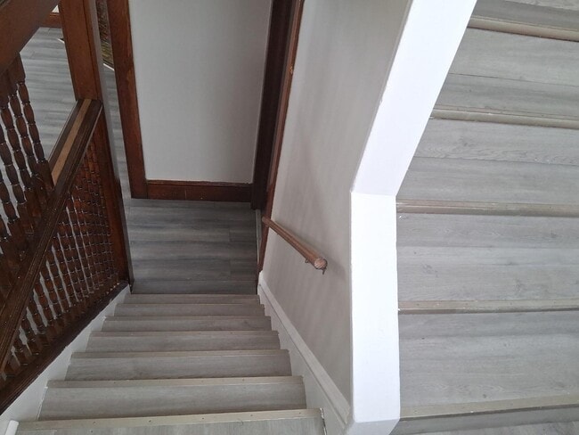 Building Photo - 1337 E 84th St