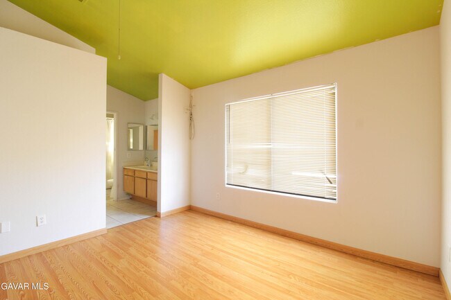 Building Photo - 36805 Alder St
