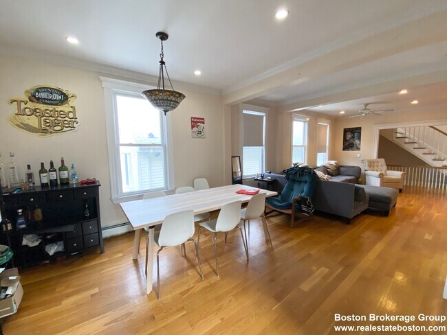 Building Photo - 29 Spring Garden St