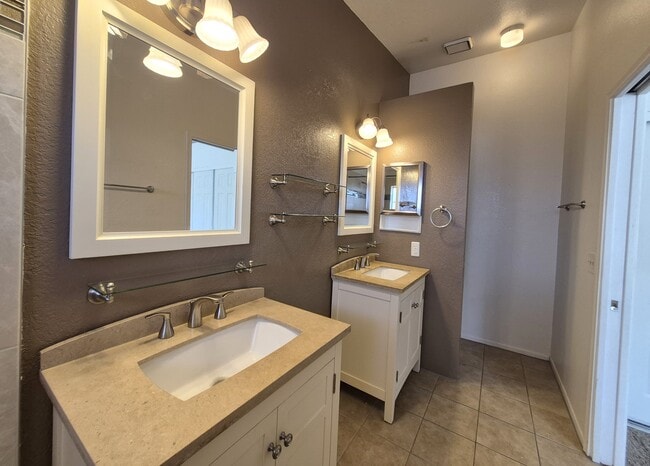 Building Photo - 2741 W Firebrook Rd