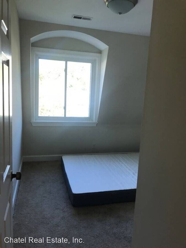 Building Photo - 3 br, 2.5 bath House - 1220 Eton Court, NW