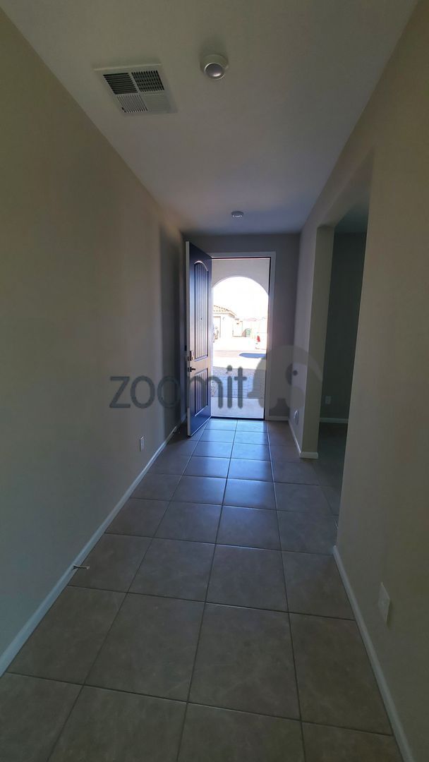 Building Photo - Casa Vista, Beautiful Home!